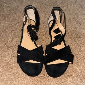 BANANA REPUBLIC - black suede Terri sandals